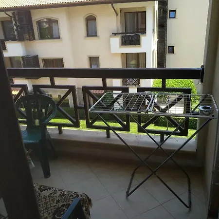 Oasis With 1 Bedroom Nat Лозенец