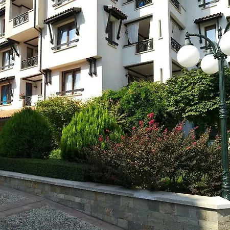Oasis With 1 Bedroom Nat Апартамент *