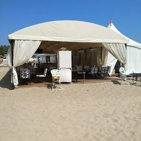 Апартамент Oasis With 1 Bedroom Nat Лозенец