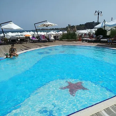 Апартамент Oasis With 1 Bedroom Nat Лозенец