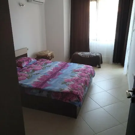 Oasis With 1 Bedroom Nat Апартамент *